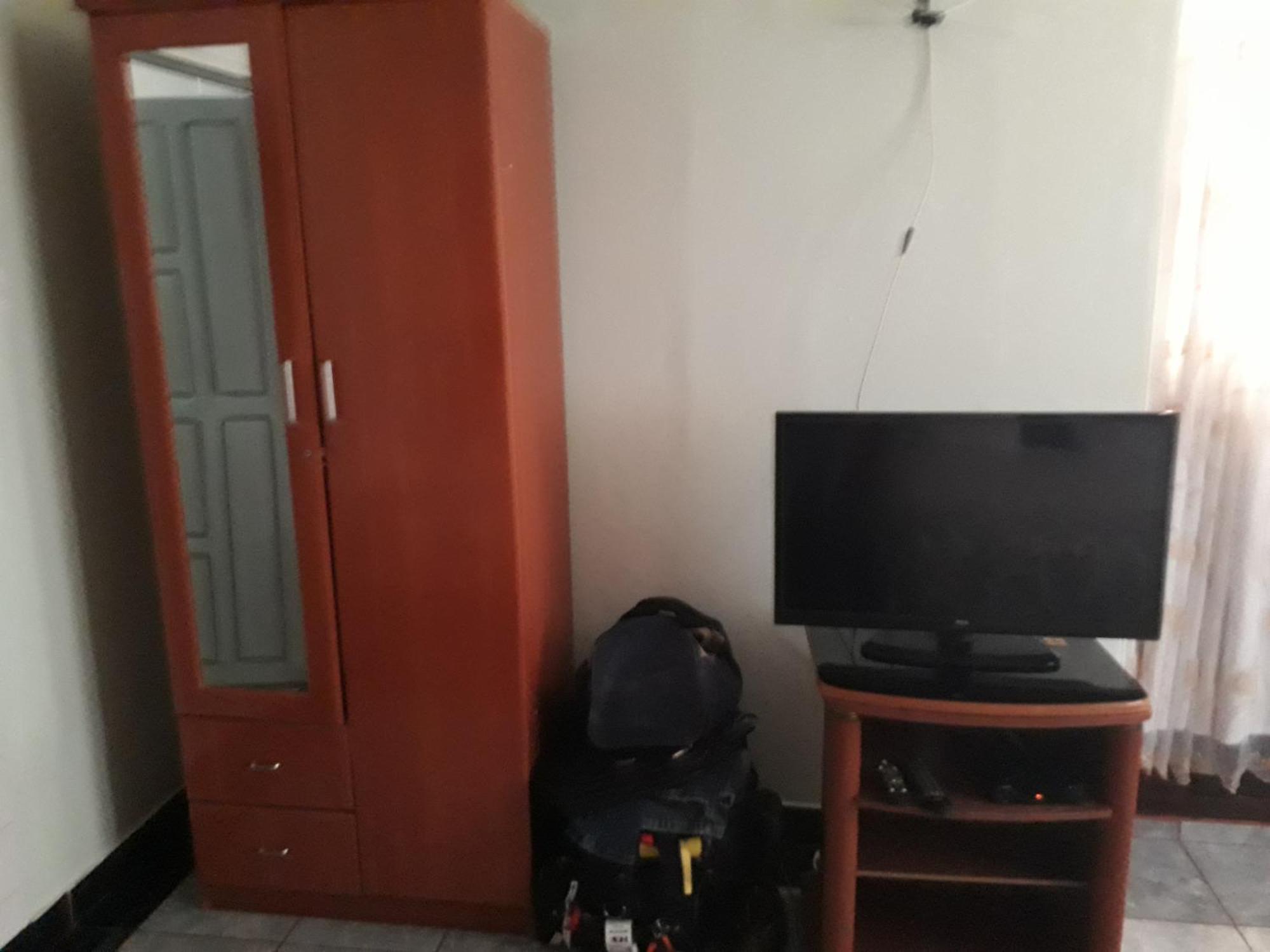 Gloria'S Bed And Breakfast Ливингстон Экстерьер фото