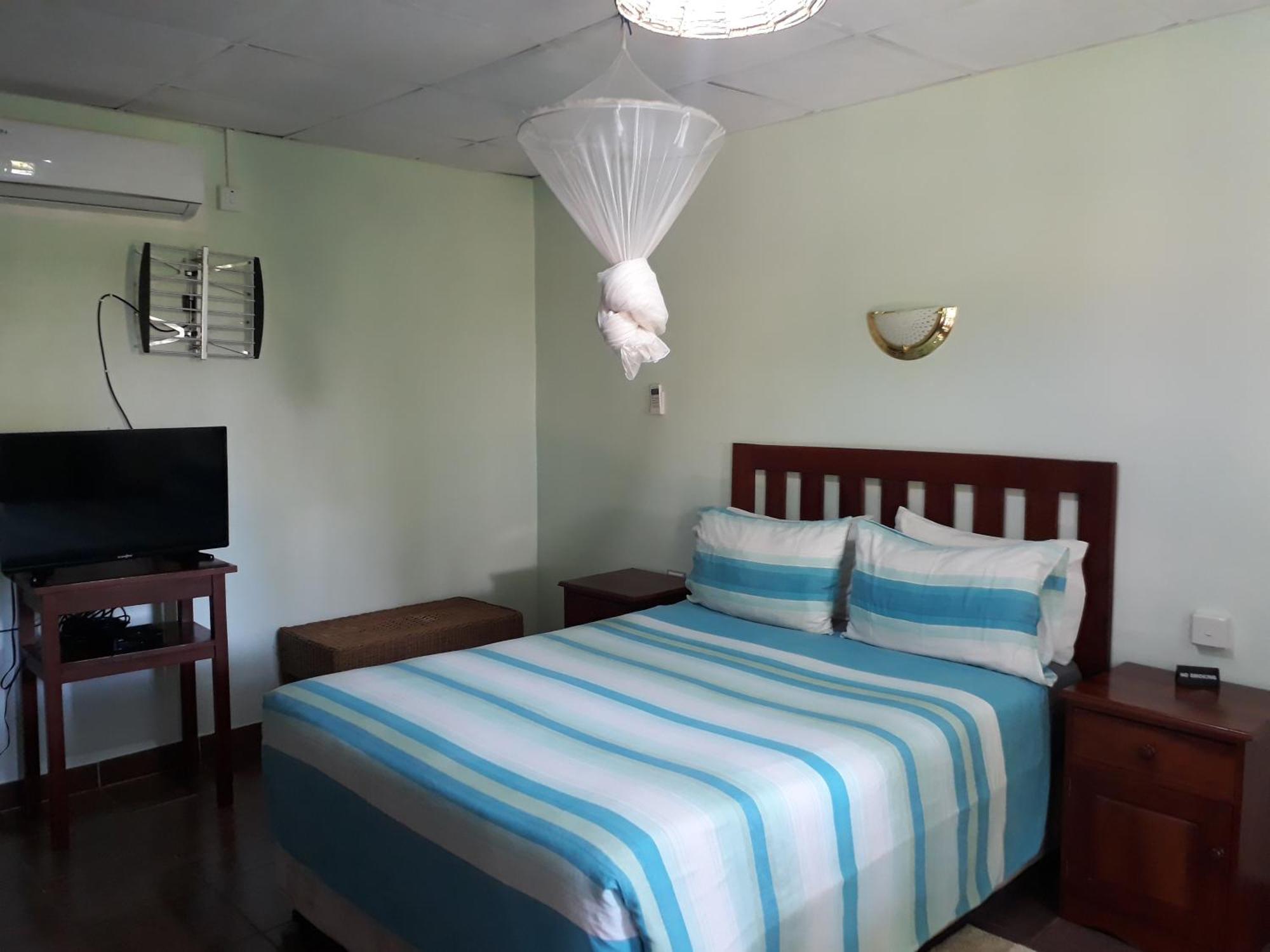 Gloria'S Bed And Breakfast Ливингстон Экстерьер фото