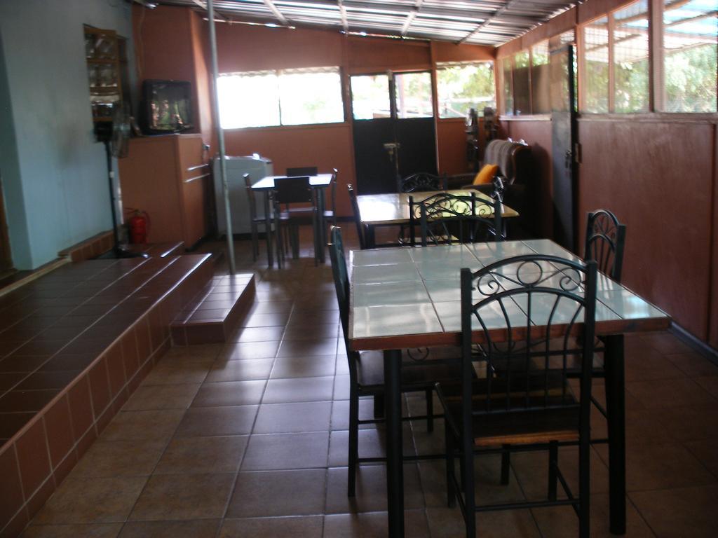 Gloria'S Bed And Breakfast Ливингстон Экстерьер фото